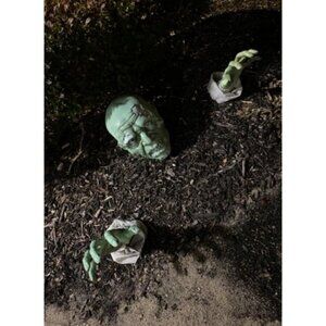 Halloween Zombie Face & Arms Lawn Stakes Groundbreaker Decoration